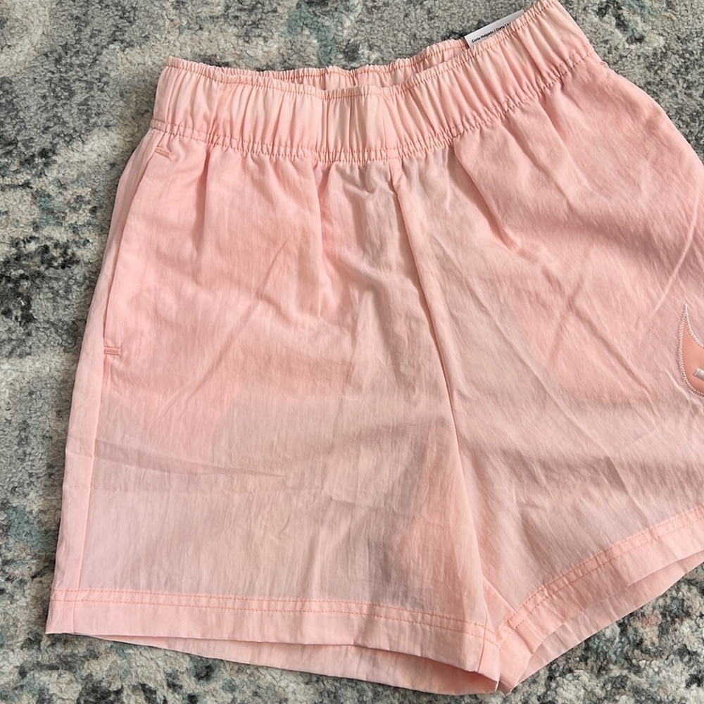Nike High Rise Shorts - Picture 2 of 10